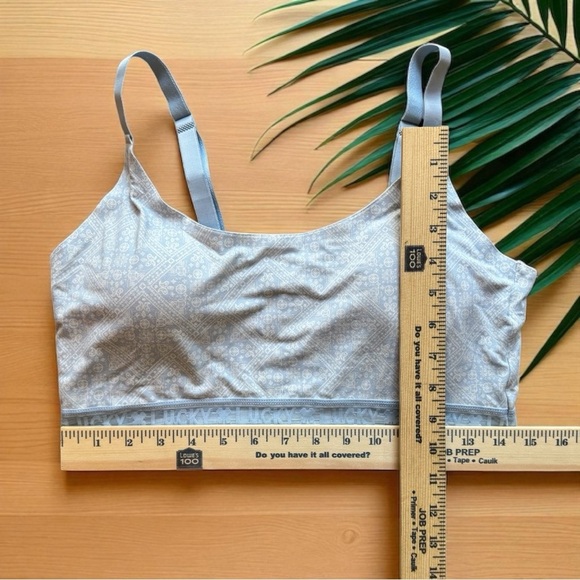 Lucky Brand Light Blue Printed Bralette - 2X - Adjustable Straps - Pads - Picture 6 of 9